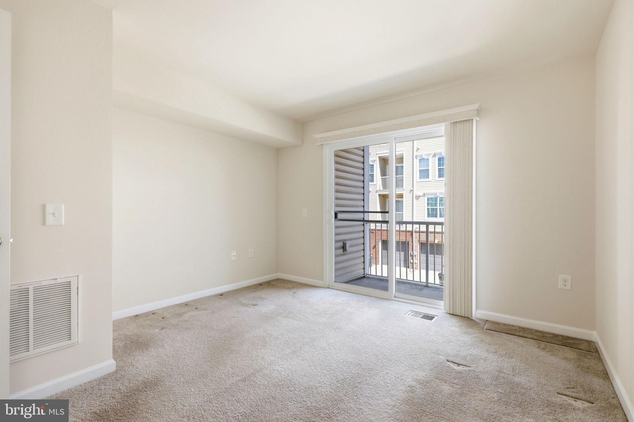 43487 Town Gate Square Chantilly, VA 20152 - Photo 40 of 56