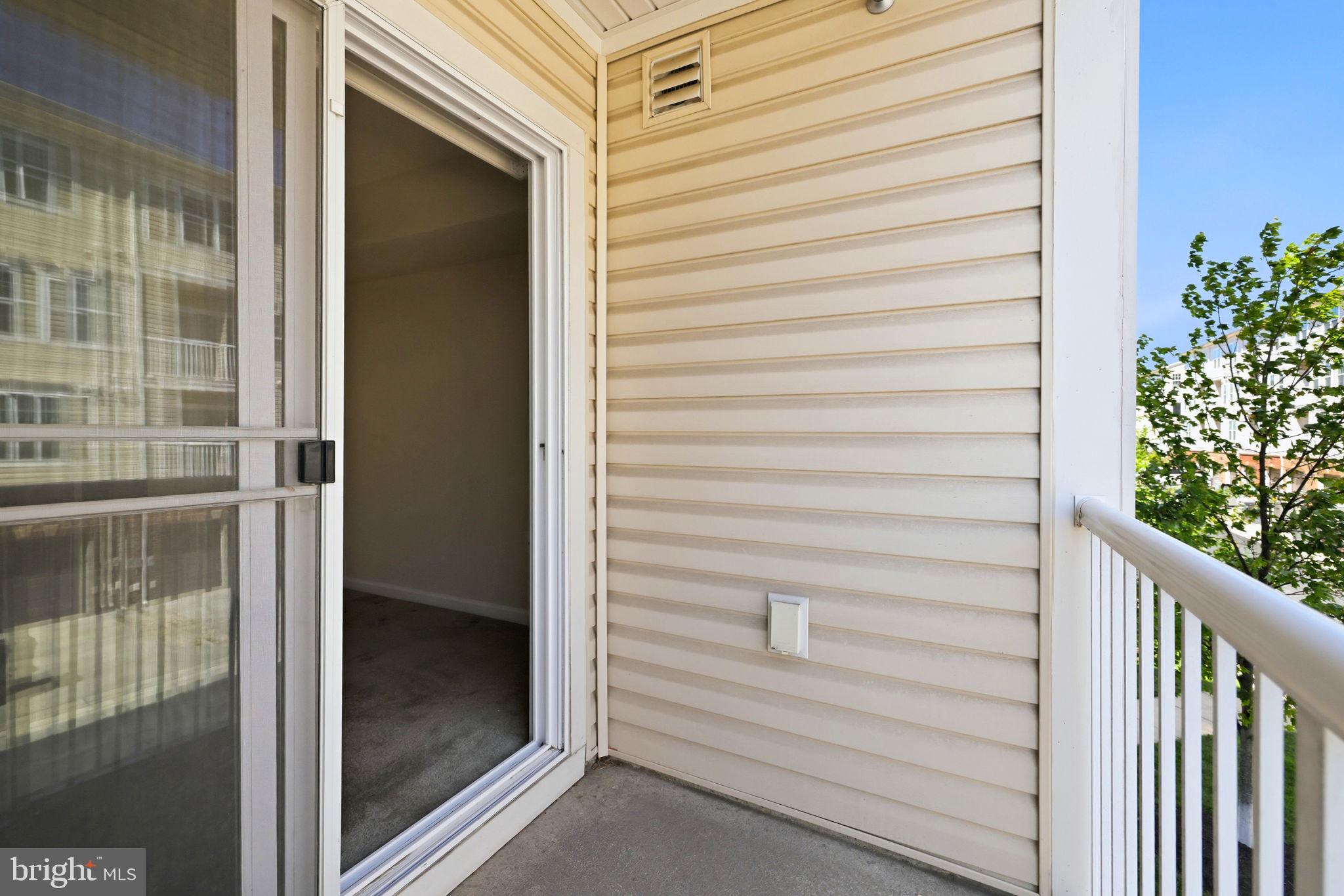 43487 Town Gate Square Chantilly, VA 20152 - Photo 43 of 56
