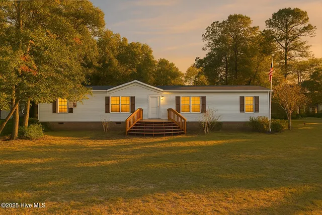 $230,000 | 685 Beachwood Drive Southeast, Bolivia, NC 28422