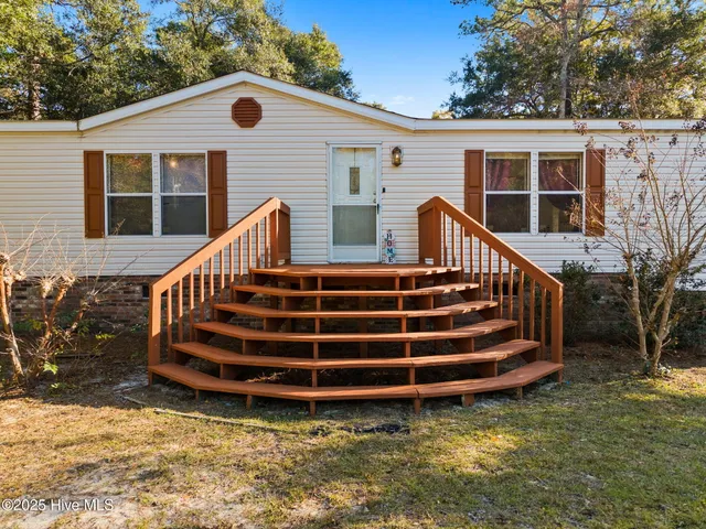 $230,000 | 685 Beachwood Drive Southeast, Bolivia, NC 28422