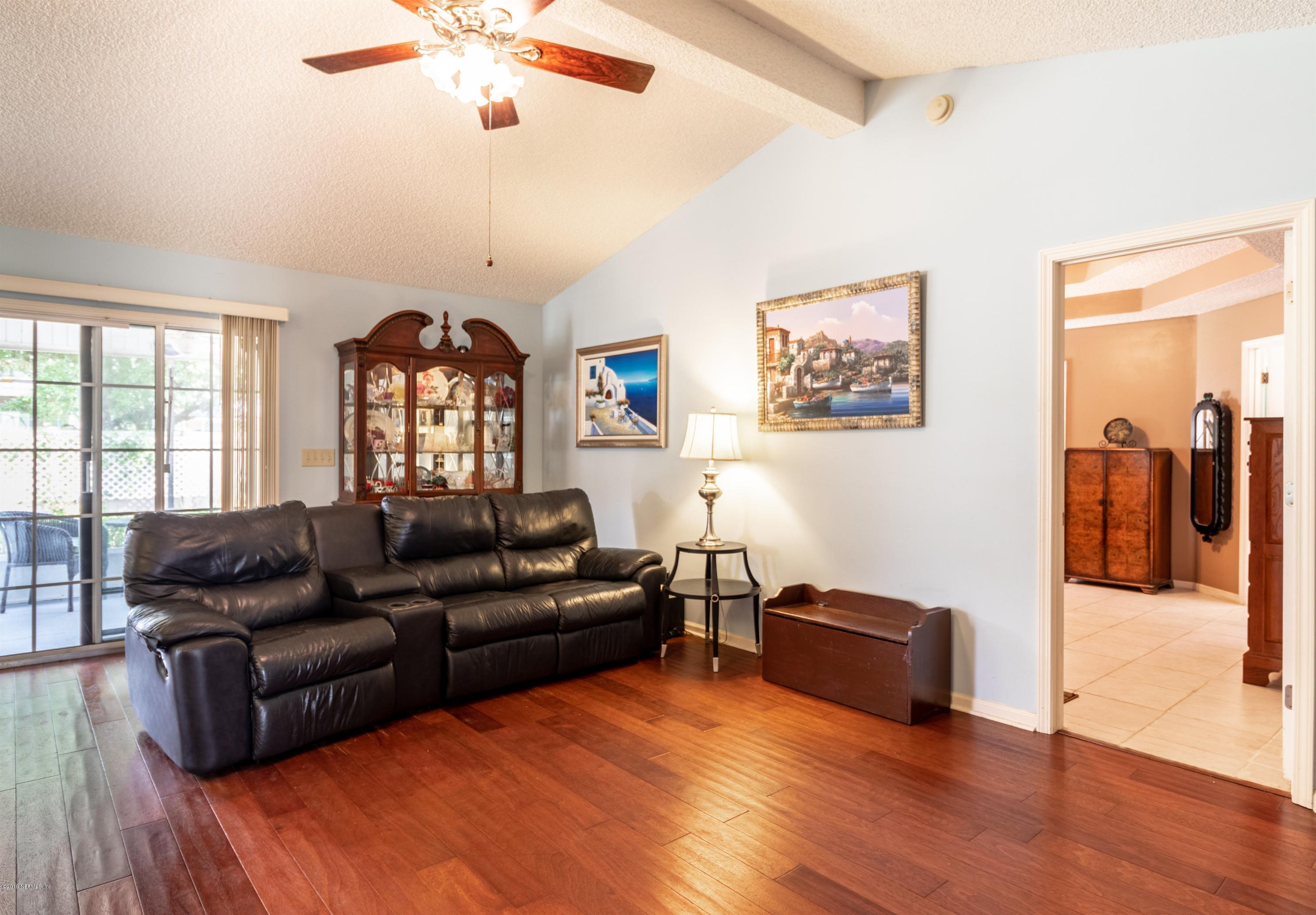 12205 Ridge Forest Lane Jacksonville, FL 32246 - Photo 19 of 36 Family Room