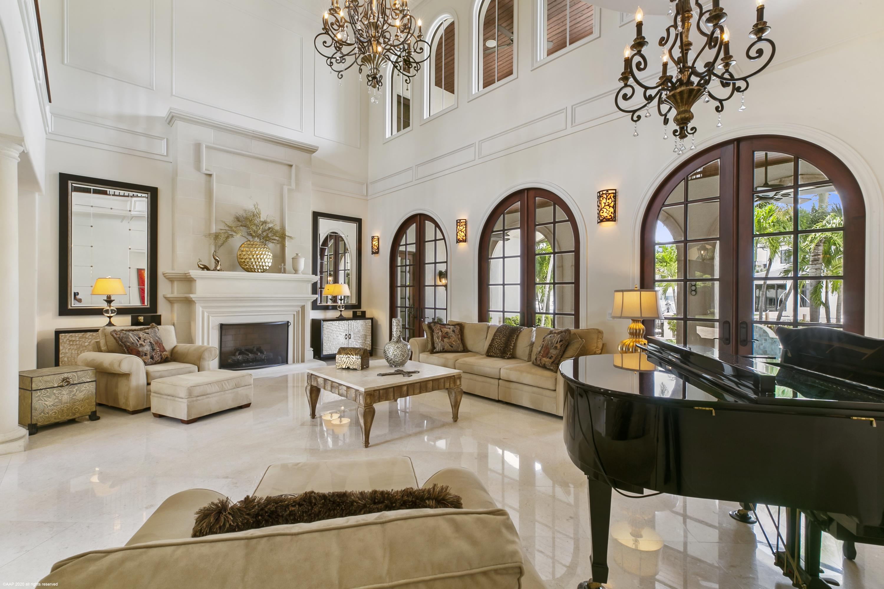 701 Broadview Drive Boca Raton, FL 33431 - Photo 10 of 78 Living Room