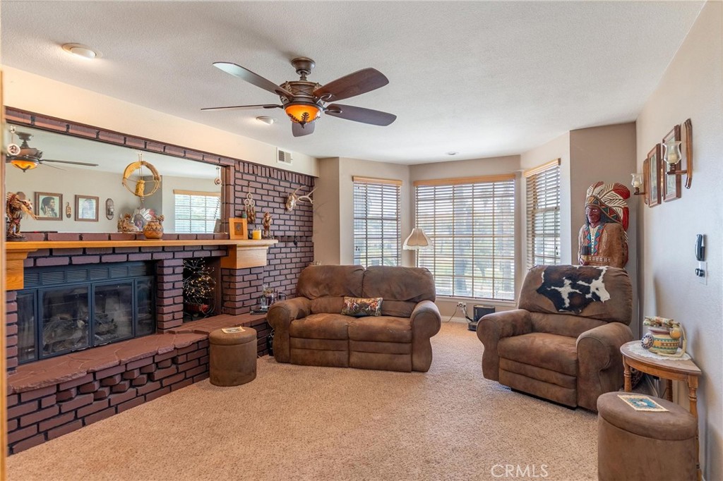 1290 3rd Street Calimesa, CA 92320 - Photo 12 of 54 living room