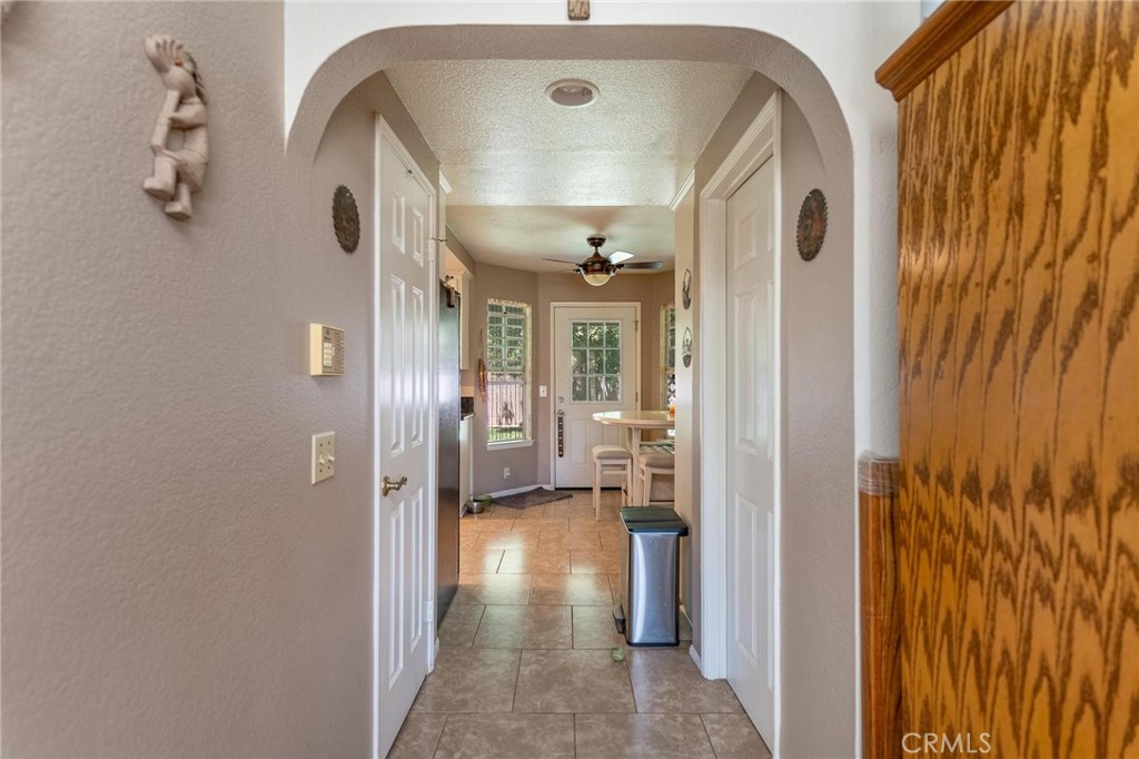 1290 3rd Street Calimesa, CA 92320 - Photo 14 of 54 hallway