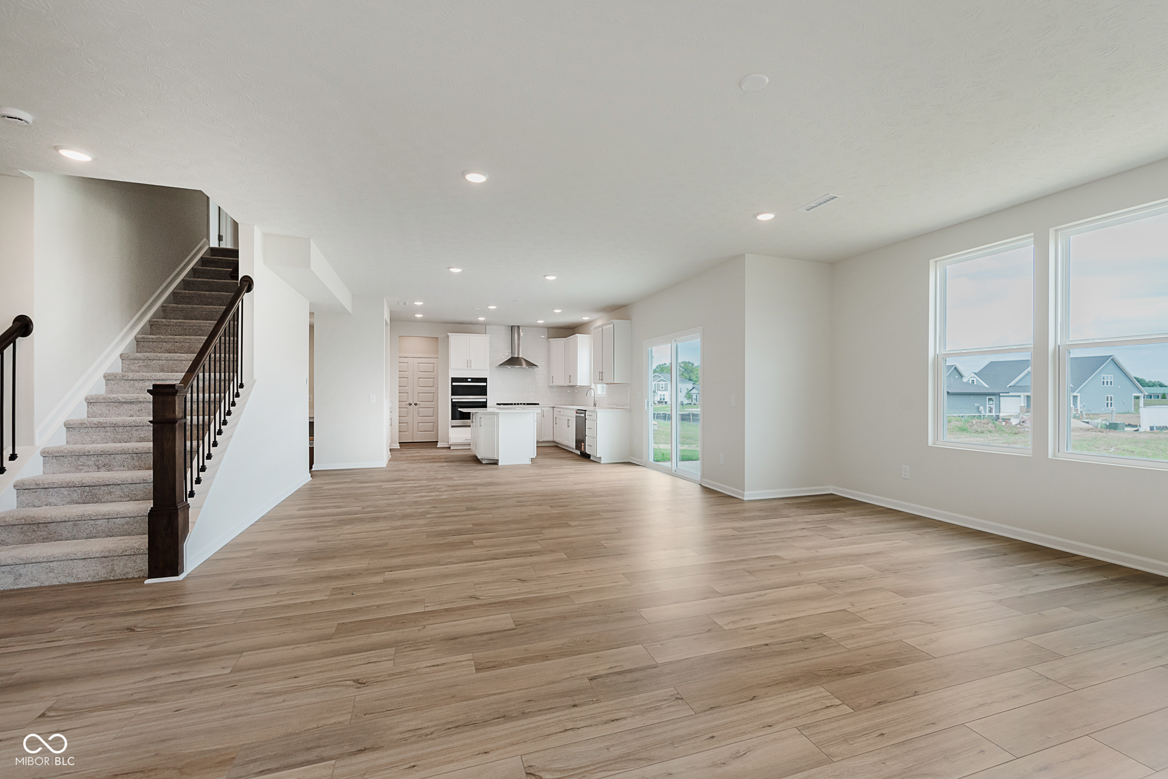 6421 Springtide Court Plainfield, IN 46168 - Photo 8 of 36