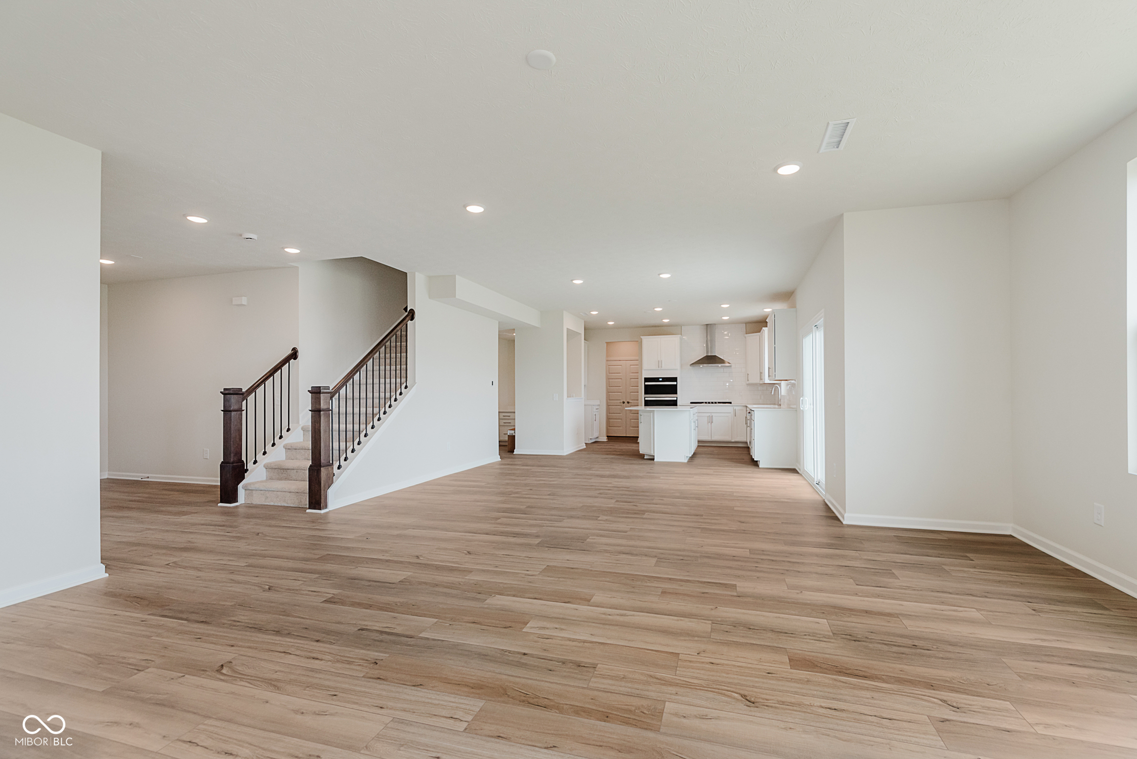 6421 Springtide Court Plainfield, IN 46168 - Photo 9 of 36