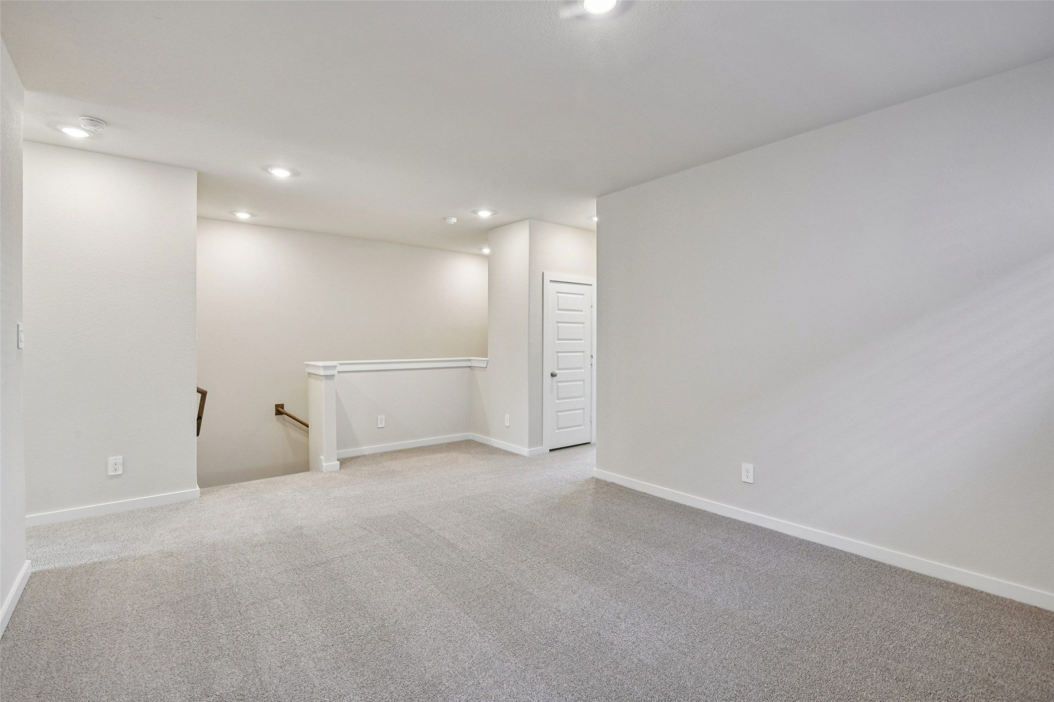 10012 Rustic Charm Street Houston, TX 77080 - Photo 21 of 45 a view of an empty room