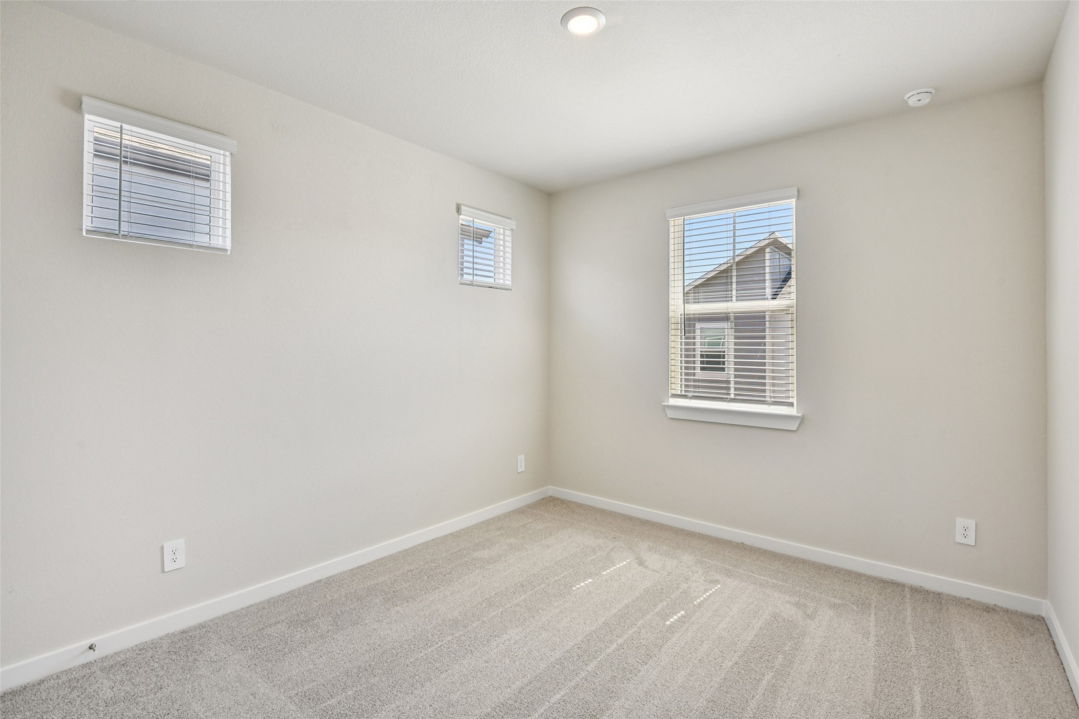 10012 Rustic Charm Street Houston, TX 77080 - Photo 24 of 45 an empty room with windows