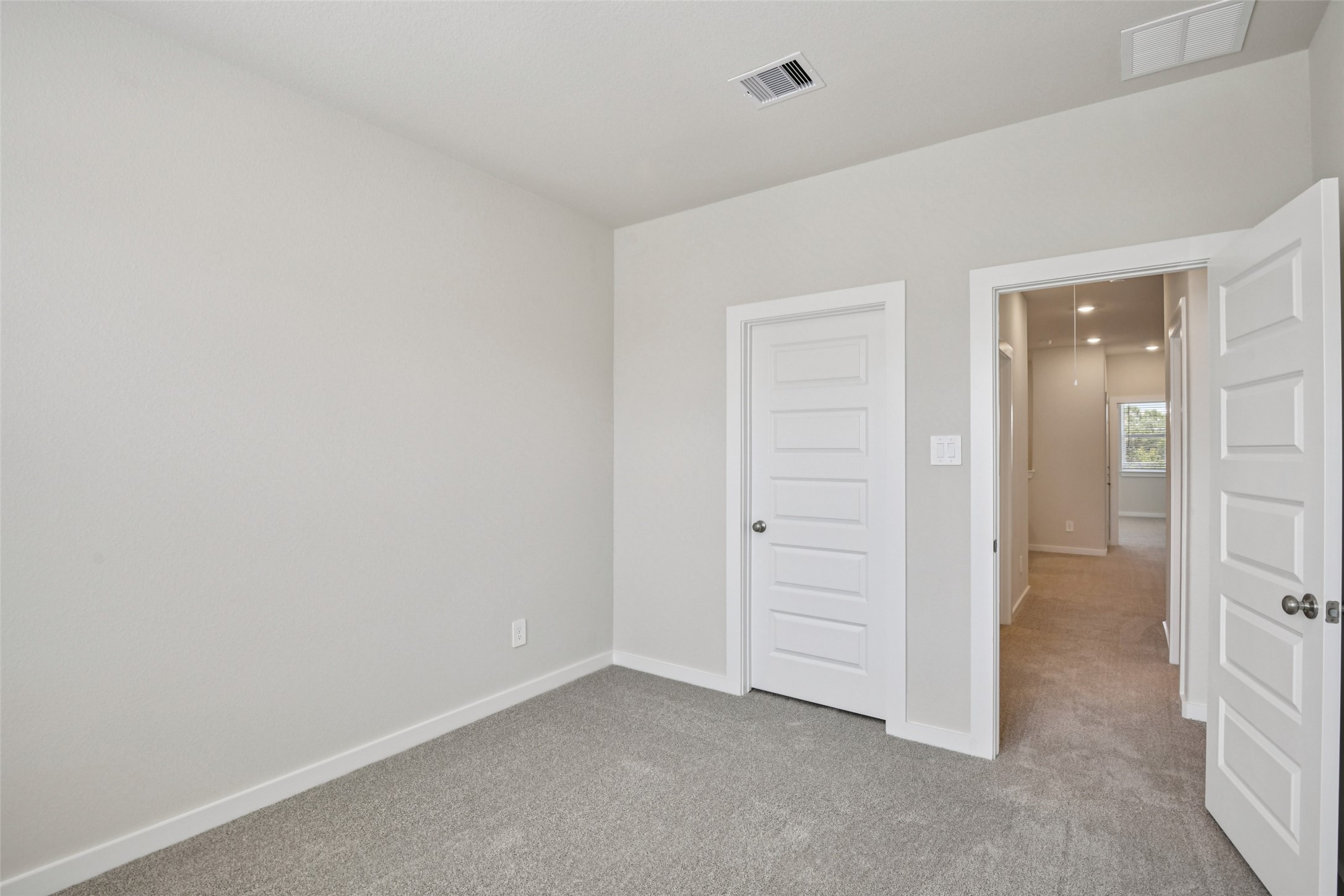 10012 Rustic Charm Street Houston, TX 77080 - Photo 29 of 45 a view of an empty room