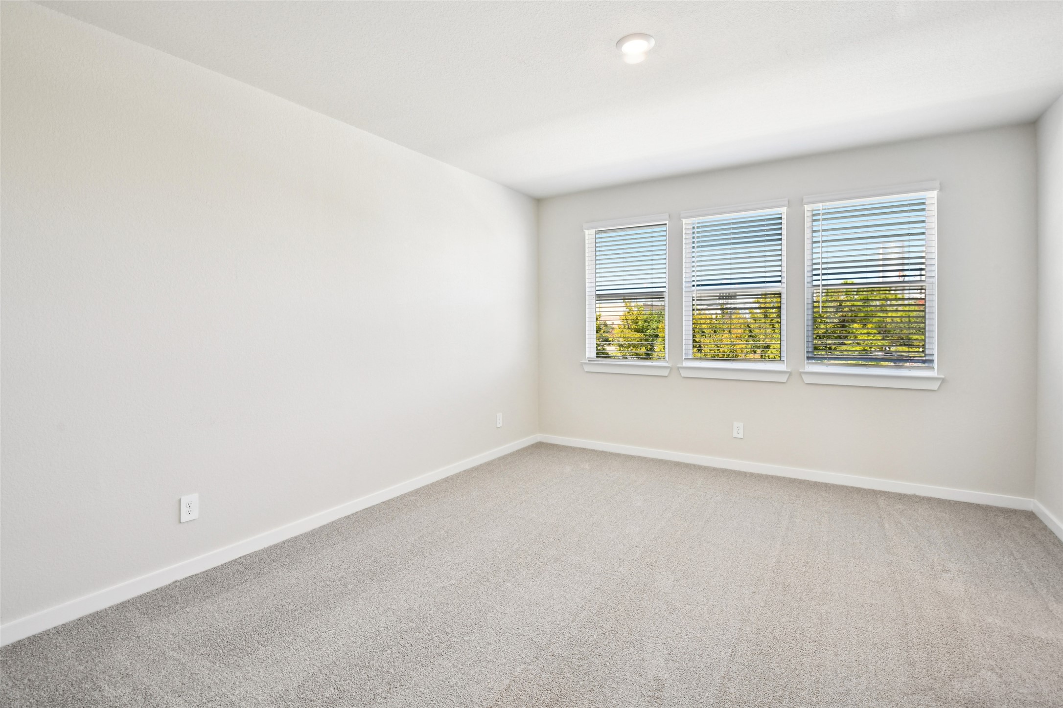 10012 Rustic Charm Street Houston, TX 77080 - Photo 33 of 45 an empty room with a window