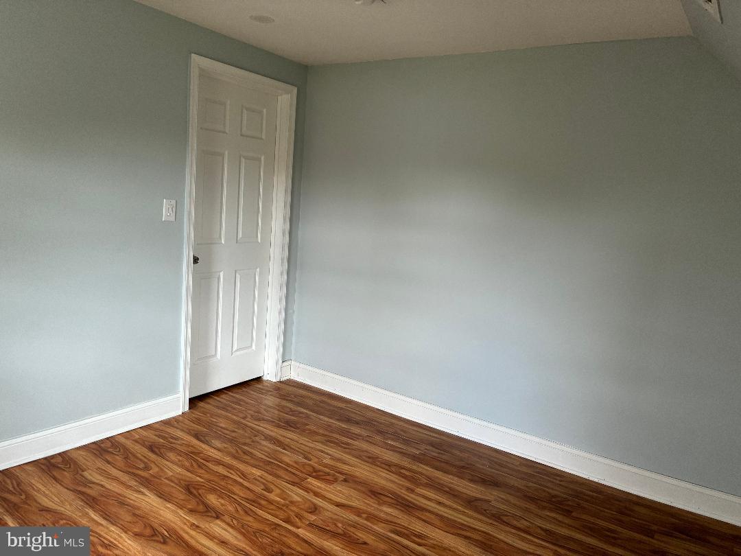 121 Walnut Avenue Croydon, PA 19021 - Photo 27 of 32 Bedroom 2