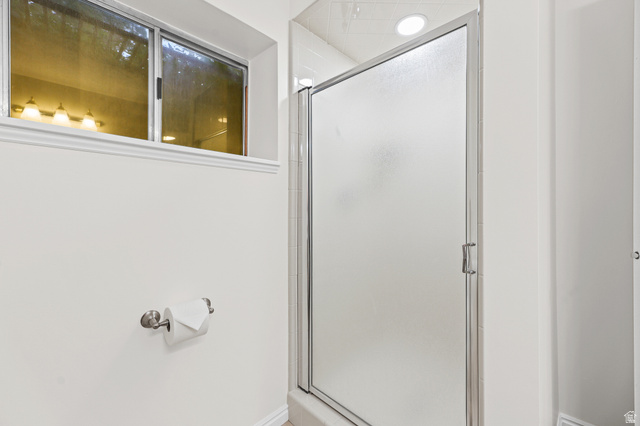 1649 Success Lane Sandy, UT 84092 - Photo 27 of 36 Basement Bathroom