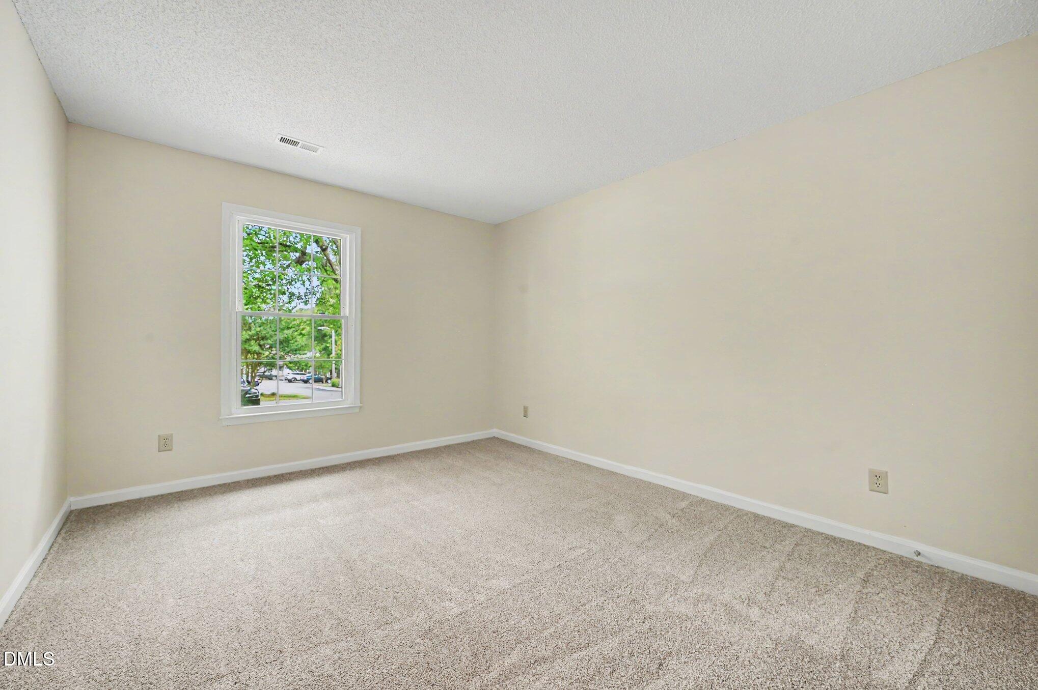 6802 Fairpoint Court Raleigh, NC 27613 - Photo 11 of 17
