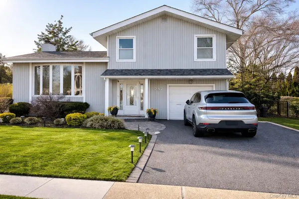 $1,208,000 | 287 Birchwood Park Drive, Jericho, NY 11753