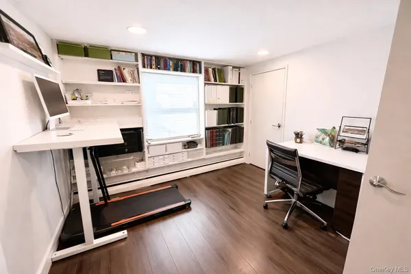 $1,208,000 | 287 Birchwood Park Drive, Jericho, NY 11753