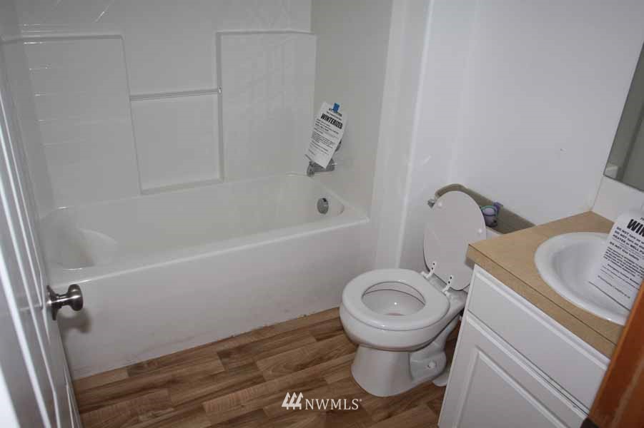371 Elochoman Valley Road Cathlamet, WA 98612 - Photo 11 of 15 Gallery Image 11