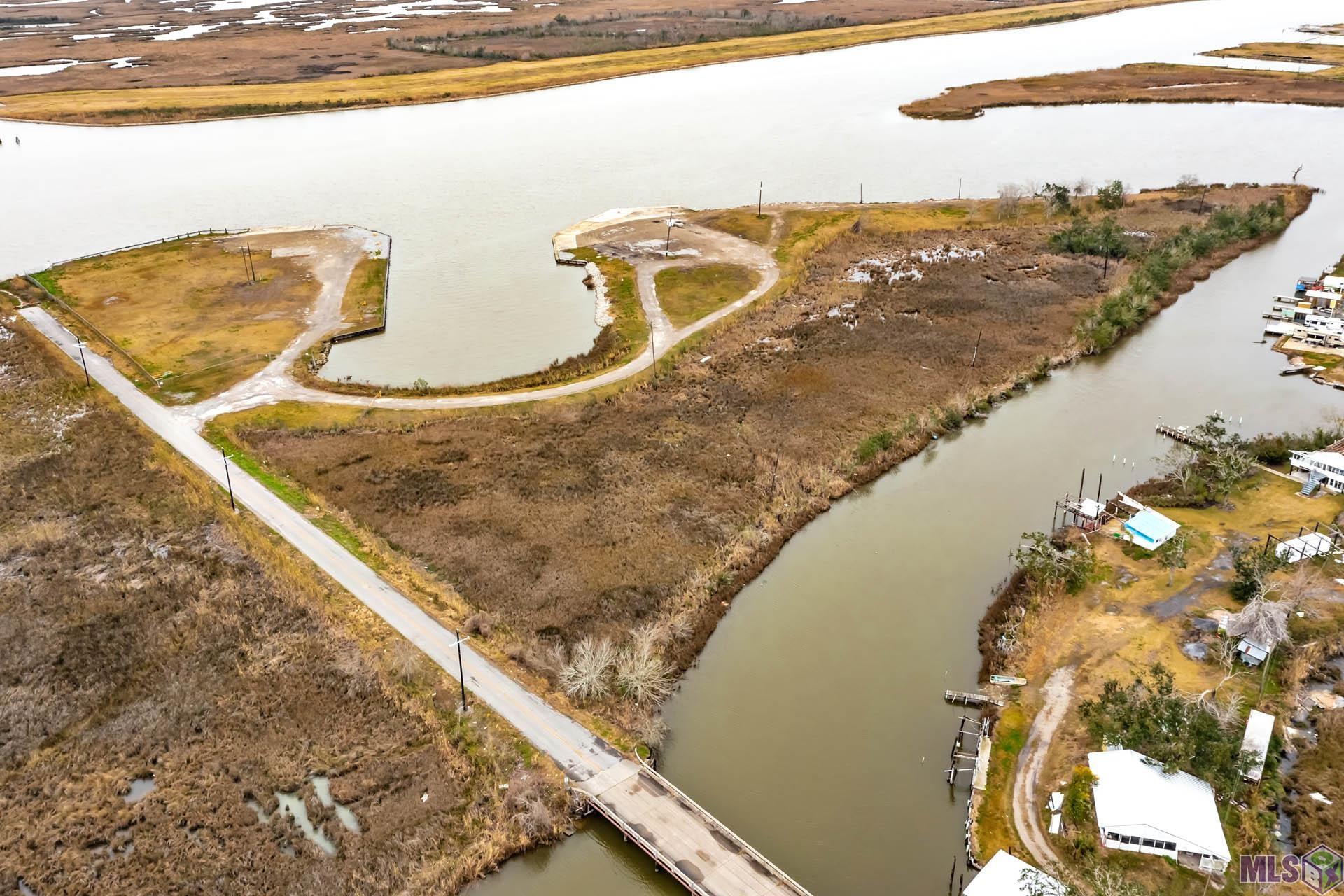 9576 Grand Caillou Road Dulac, LA 70353 - Photo 2 of 12