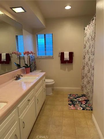 $3,550 | 5461 Bonanza Drive, Huntington Beach, CA 92649