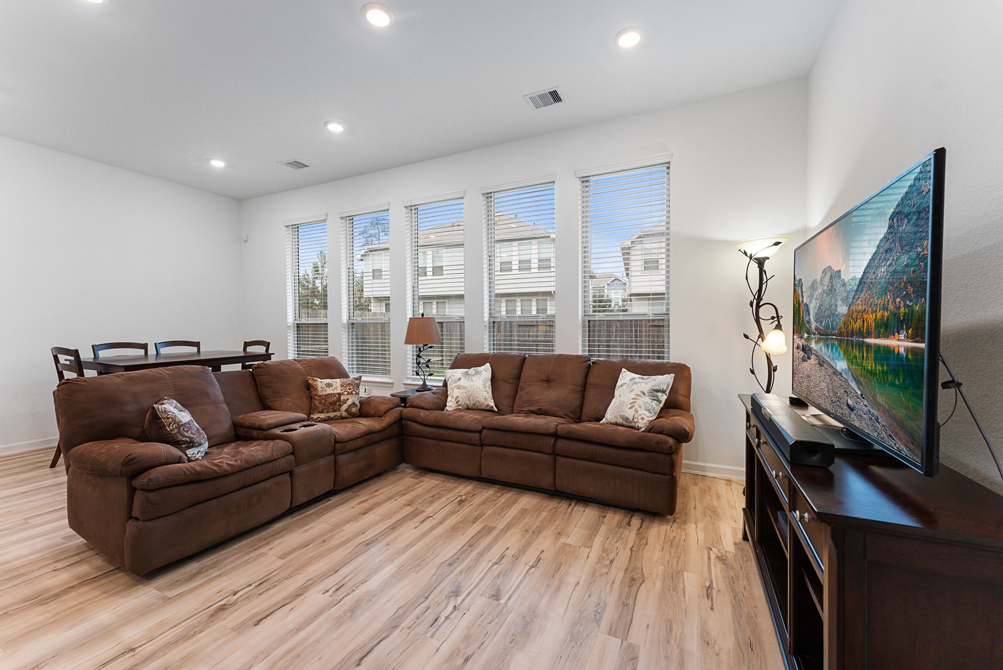 516 Bristol Tide Court Conroe, TX 77304 - Photo 13 of 47