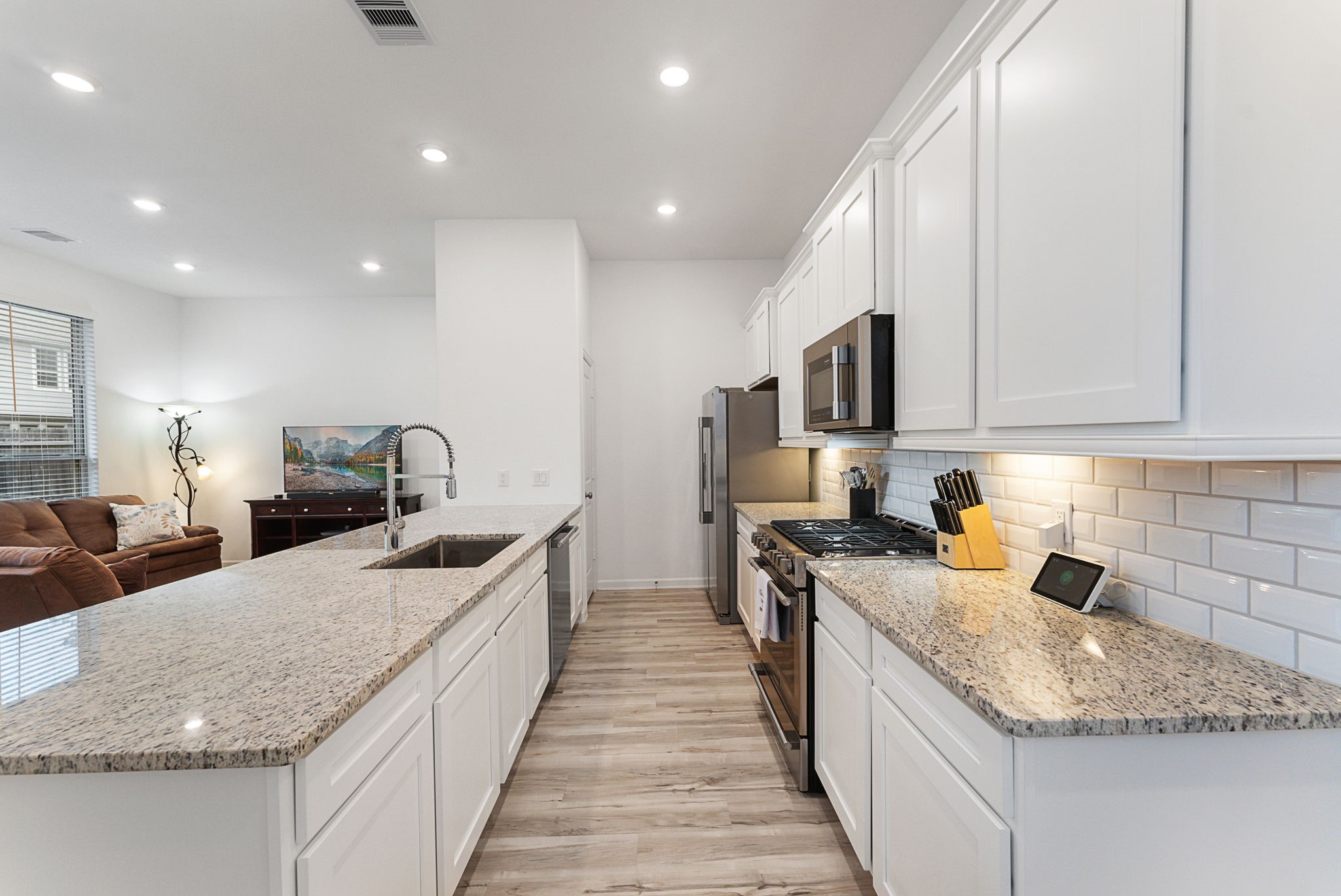 516 Bristol Tide Court Conroe, TX 77304 - Photo 18 of 47