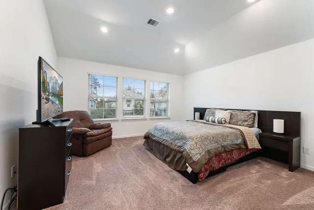 $2,200 | 516 Bristol Tide Court, Conroe, TX 77304