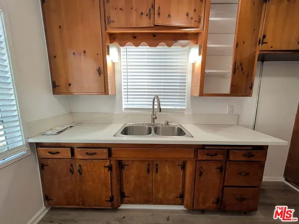 $3,500 | 7758 North Glenoaks Boulevard, Burbank, CA 91504