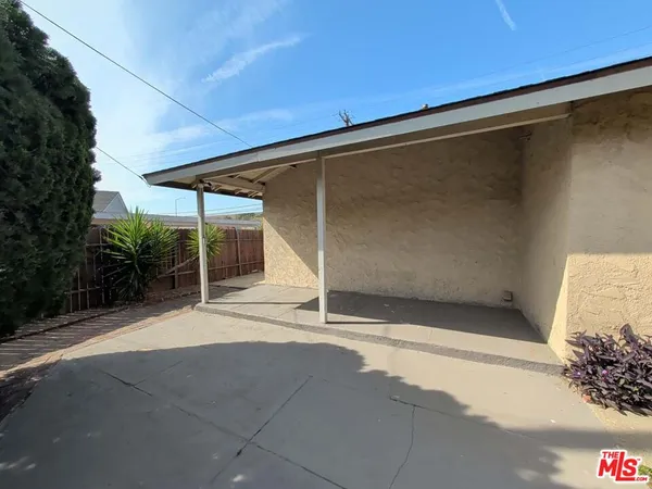 $3,500 | 7758 North Glenoaks Boulevard, Burbank, CA 91504