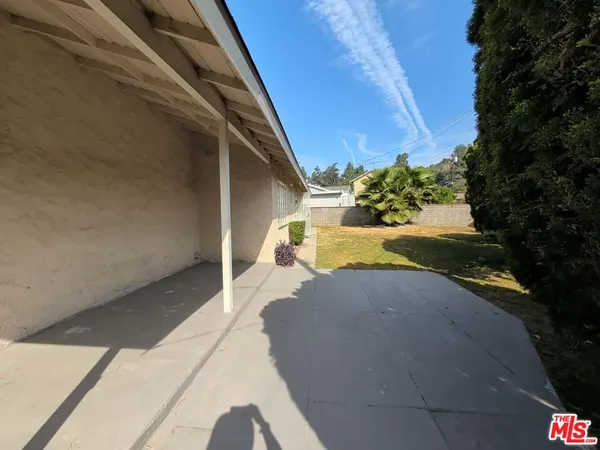 $3,500 | 7758 North Glenoaks Boulevard, Burbank, CA 91504