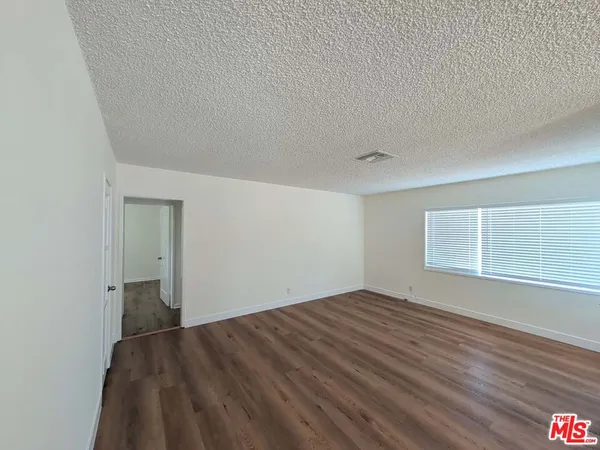 $3,500 | 7758 North Glenoaks Boulevard, Burbank, CA 91504