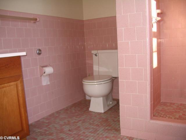3931 Beulah Road Richmond, VA 23237 - Photo 10 of 11 Master Bath - All tile bath off Master