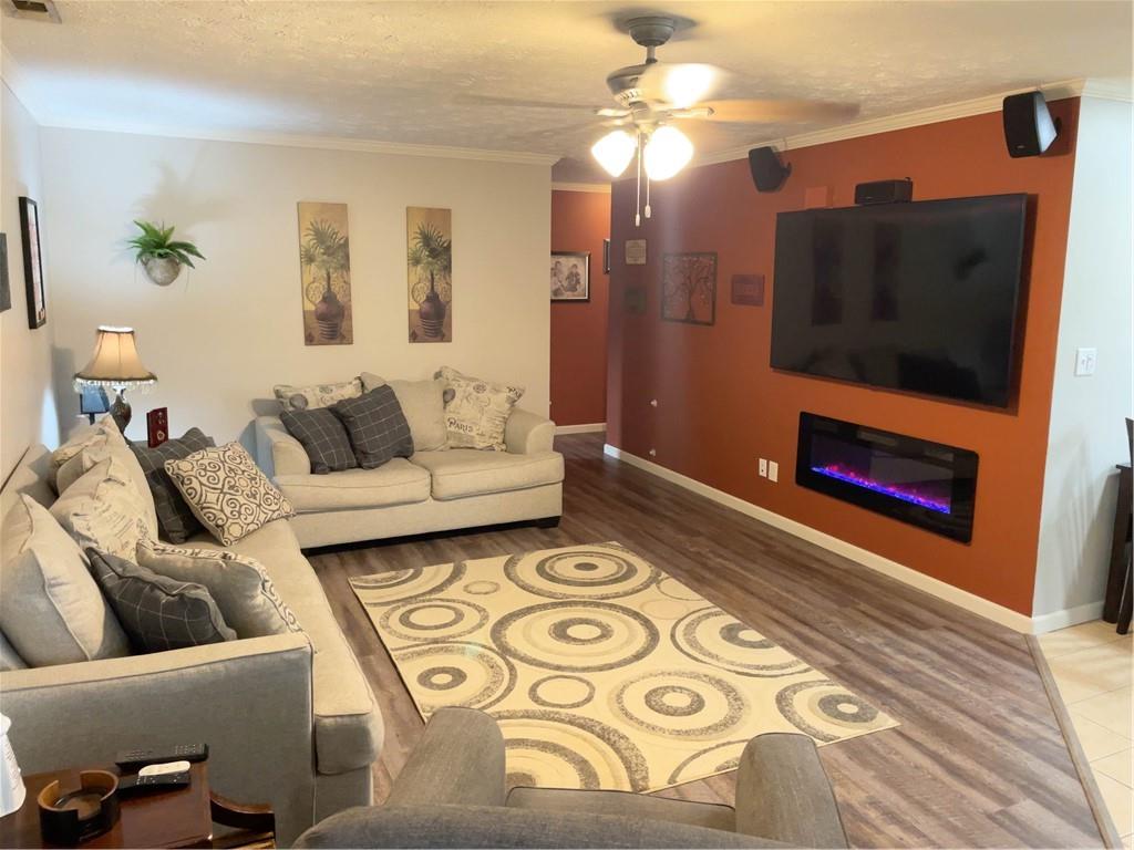 7528 5 Points Road Indianapolis, IN 46259 - Photo 4 of 28 Gallery Image 4