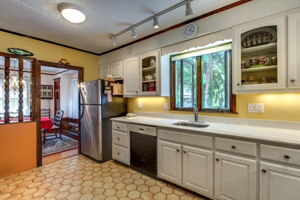 6 Moreland Road Quincy, MA 02169 - Photo 14 of 24 Gallery Image 14