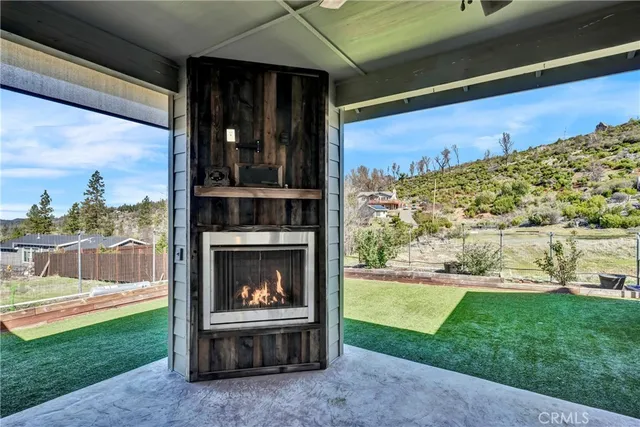 $605,000 | 15384 Summit Boulevard, Cobb, CA 95426