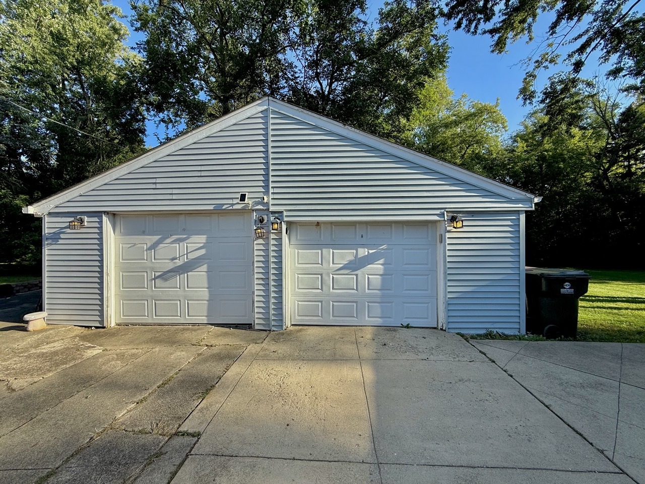 2045 Downey Road Homewood, IL 60430 - Photo 19 of 20