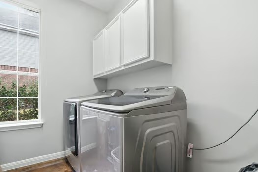 108 Inverness Conroe, TX 77356 - Photo 15 of 29 a utility room with dryer and washer
