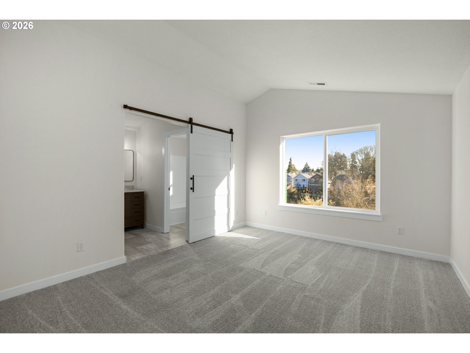 542 Southwest Sutherland Way Beaverton, OR 97006 - Photo 16 of 30