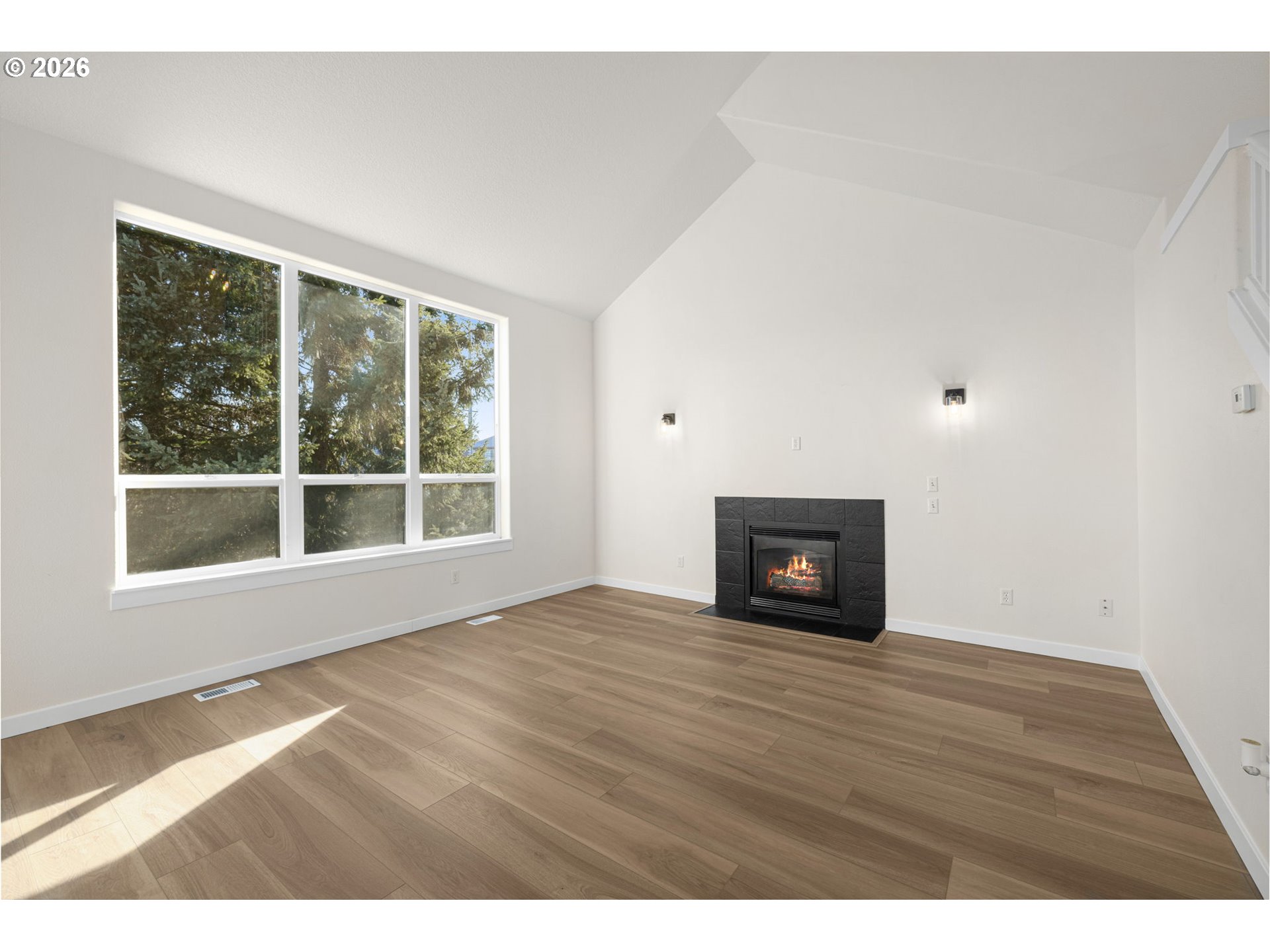 542 Southwest Sutherland Way Beaverton, OR 97006 - Photo 7 of 30