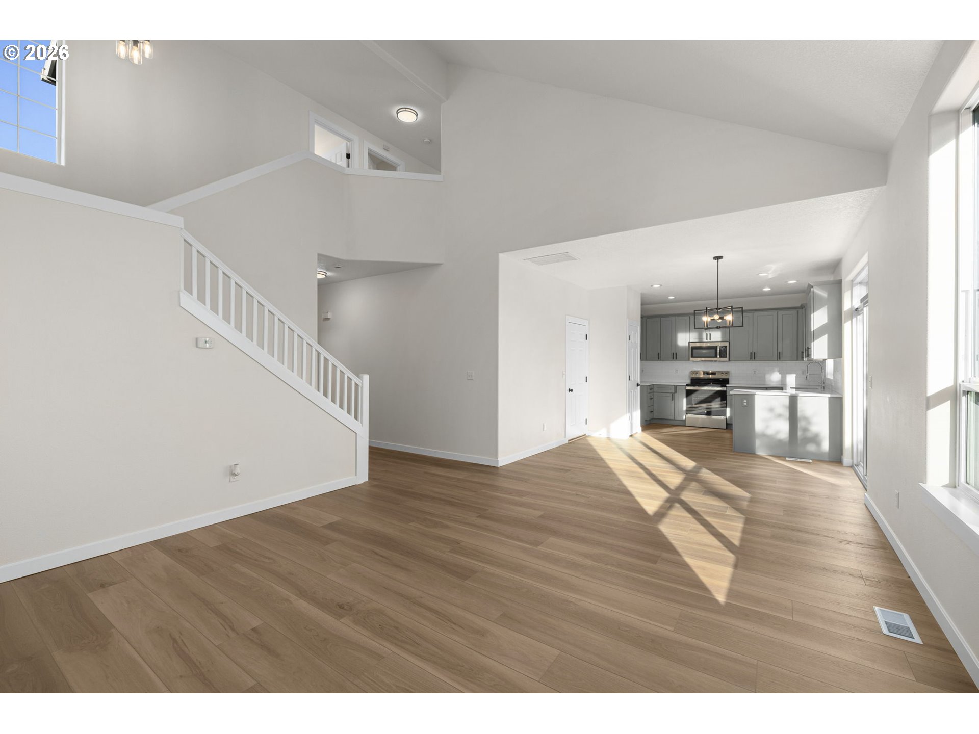 542 Southwest Sutherland Way Beaverton, OR 97006 - Photo 9 of 30