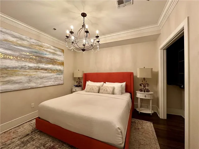 $2,800 | 508 Toulouse Street, Unit 201, New Orleans, LA 70130