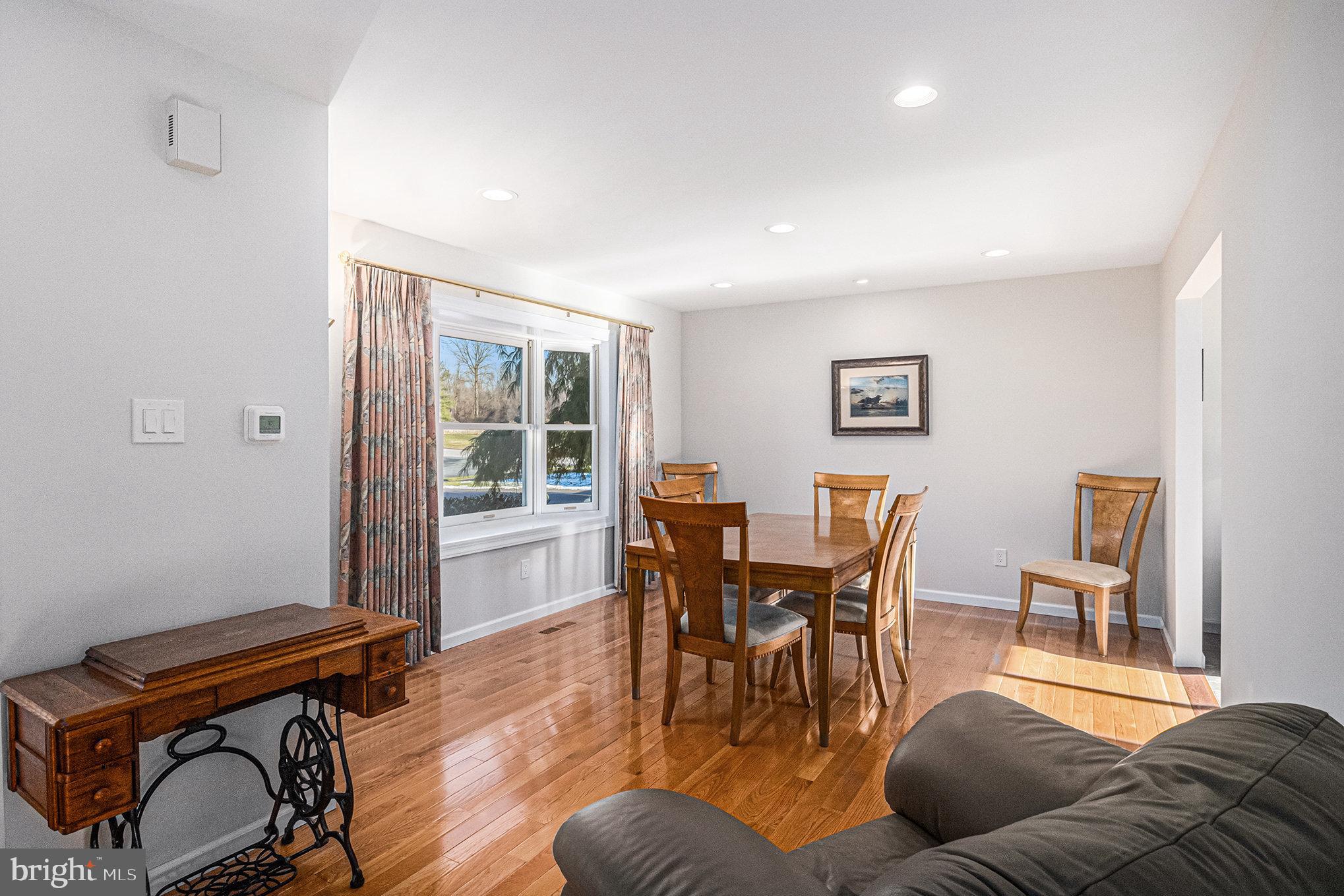 1003 Truman Road Norristown, PA 19403 - Photo 9 of 42 Gallery Image 9