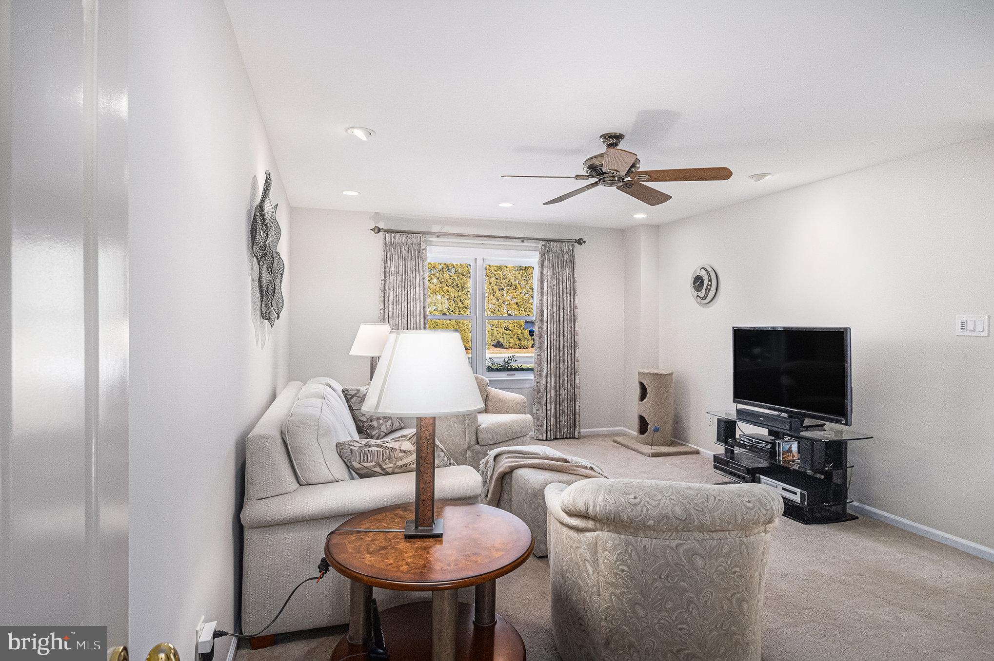 1003 Truman Road Norristown, PA 19403 - Photo 10 of 42 Family room