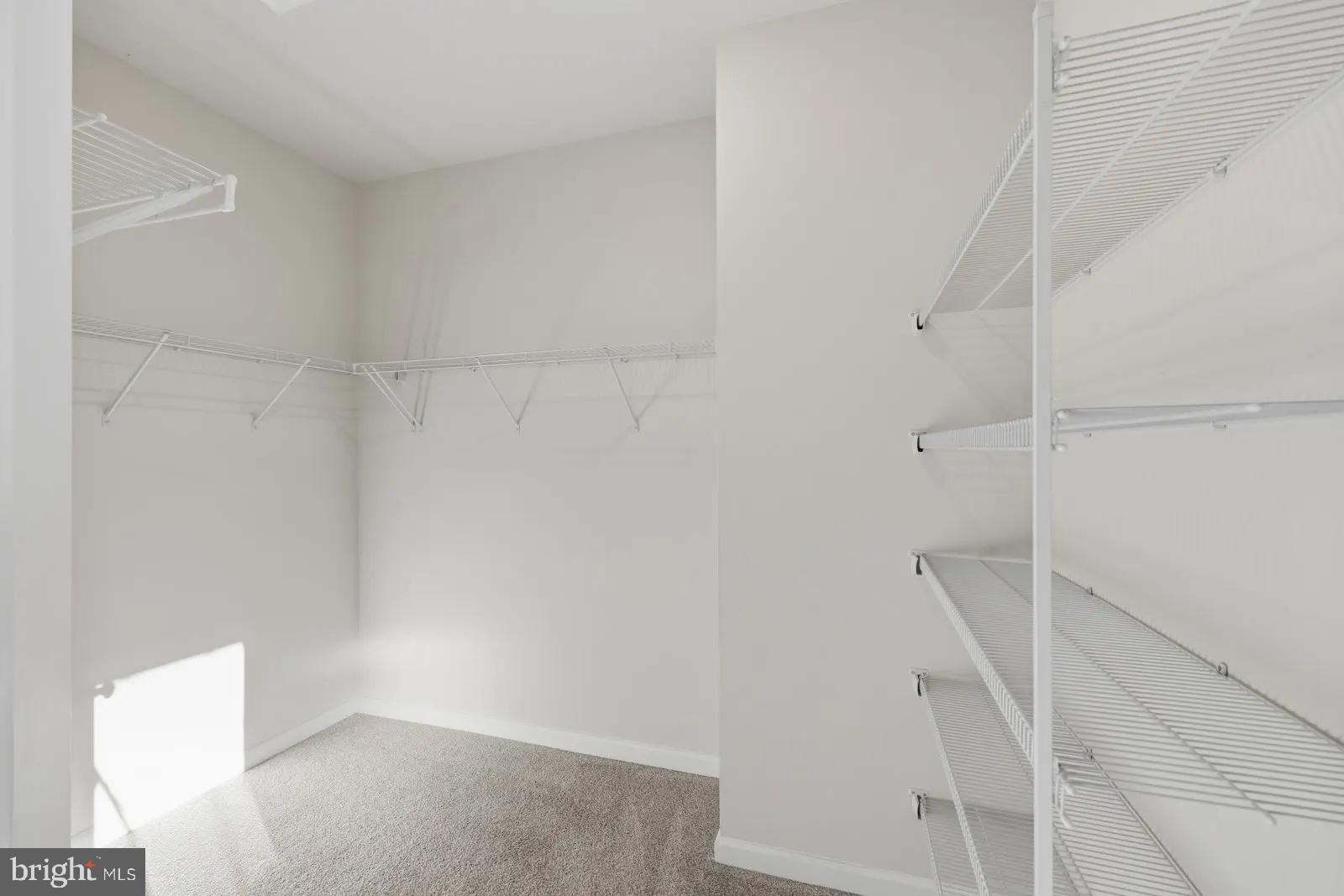 9309 Barnes Loop Manassas, VA 20110 - Photo 22 of 32