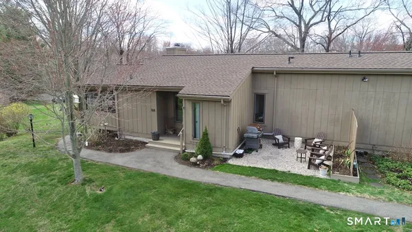 $399,000 | 18 Pilgrims Harbor, Unit A, Wallingford, CT 06492