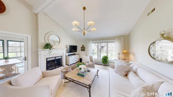 $399,000 | 18 Pilgrims Harbor, Unit A, Wallingford, CT 06492