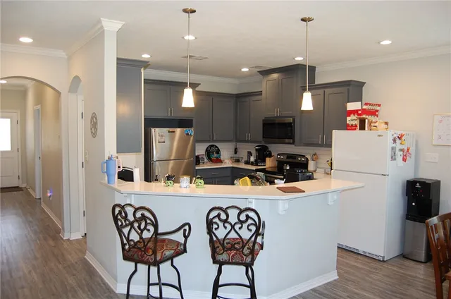 $3,395 | 6942 Halter Loop, College Station, TX 77845