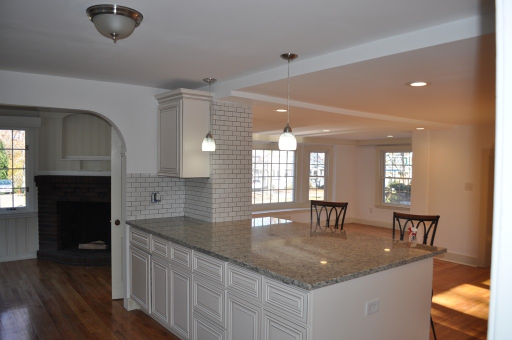 32 Churchill Road Quincy, MA 02169 - Photo 4 of 28 Gallery Image 4