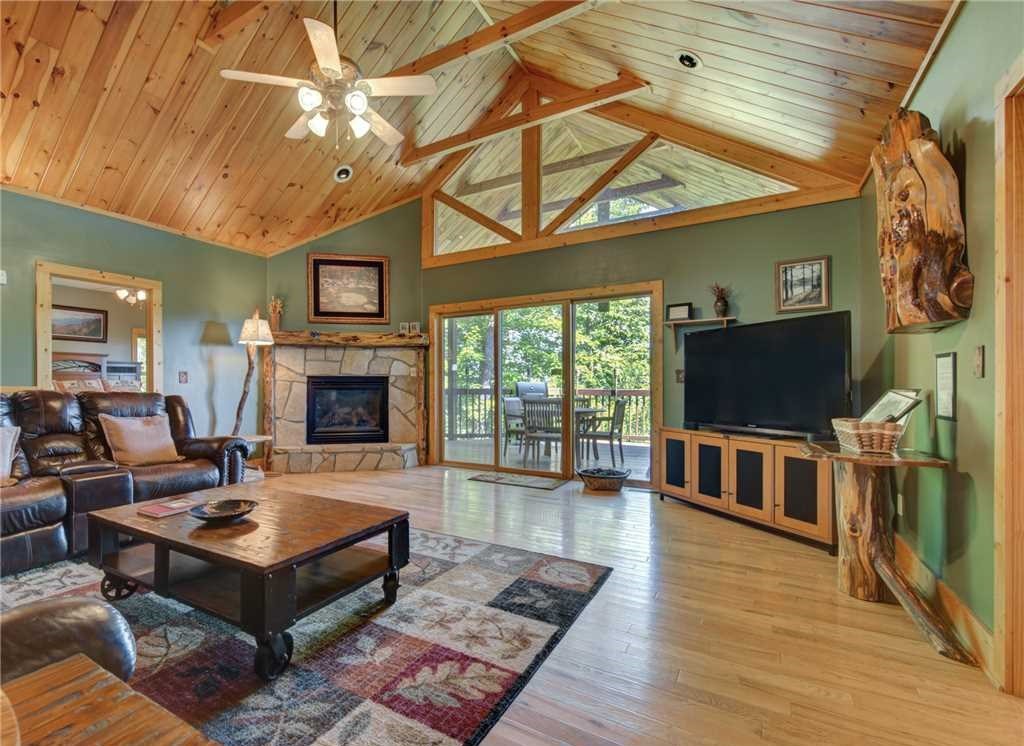 5202 Riversong Way Sevierville, TN 37876 - Photo 4 of 37