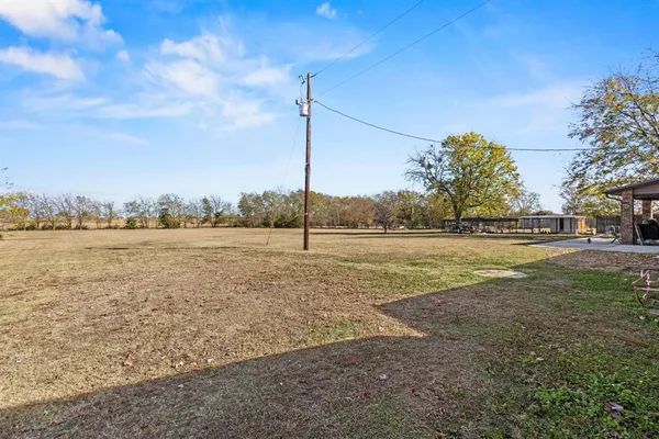 $329,500 | 625 County Road, Paris, TX 75462
