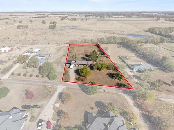 $329,500 | 625 County Road, Paris, TX 75462