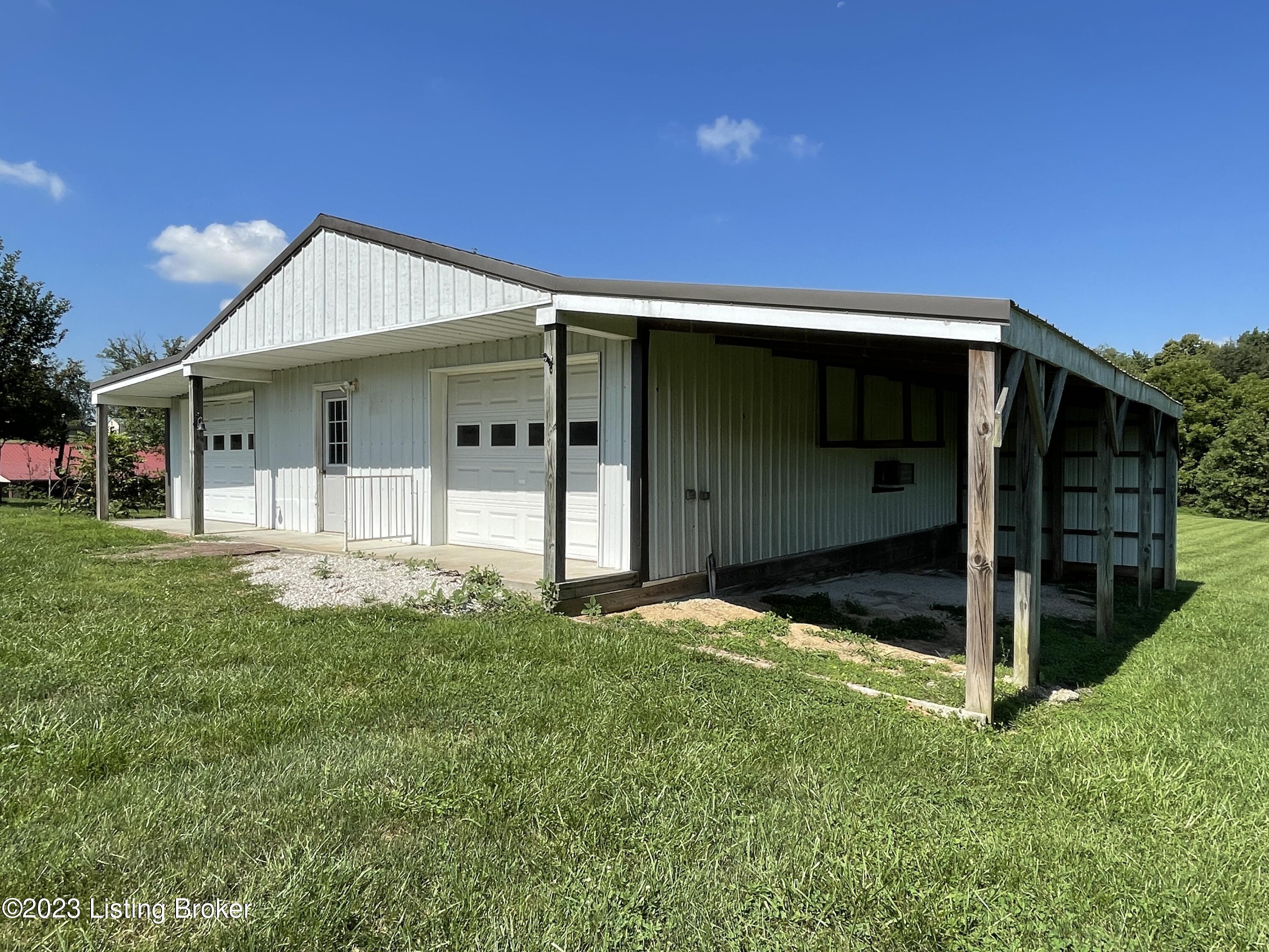 1795 Mud Splash Road Glendale, KY 42740 - Photo 15 of 53 IMG_8070